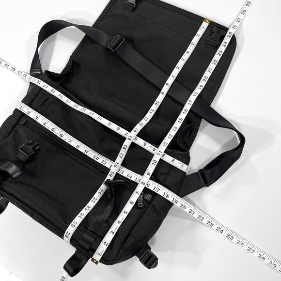 TUMI Alpha Expandable Travel Messenger Bag Black Crossbody Laptop Briefcase - Picture 15 of 16